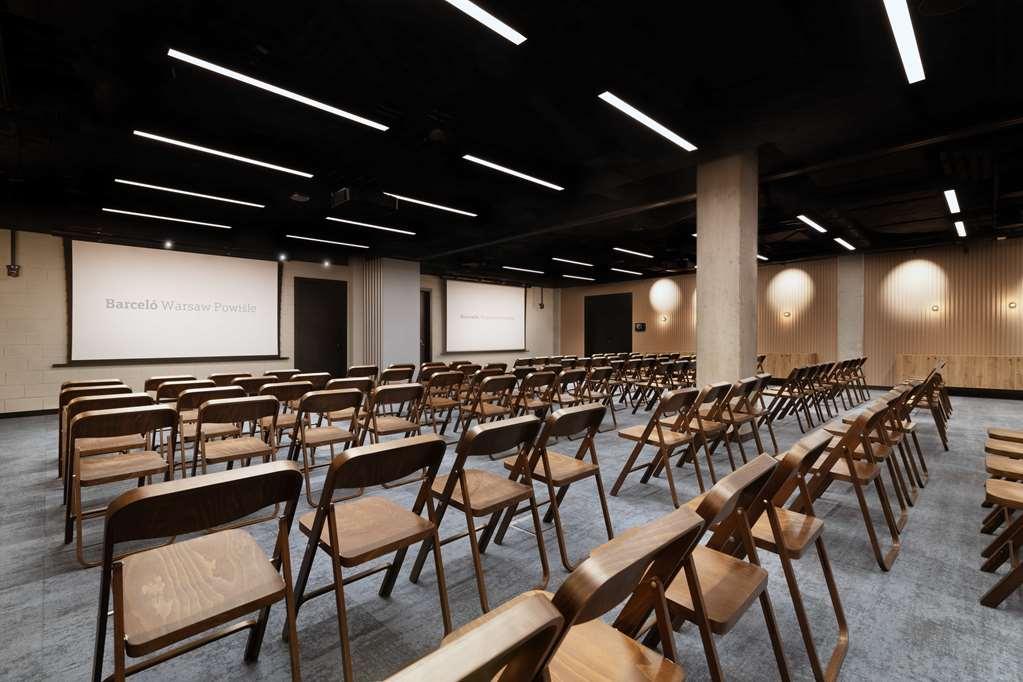 Hotel Barcelo Warsaw Powisle Facilidades foto
