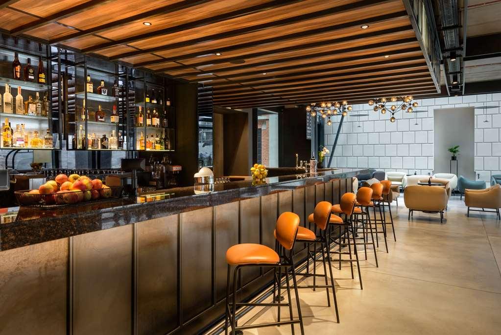 Hotel Barcelo Warsaw Powisle Restaurante foto
